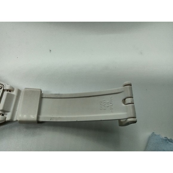 Casio LRW200H-7BVCF White Women's Watch - Picture 12 of 12